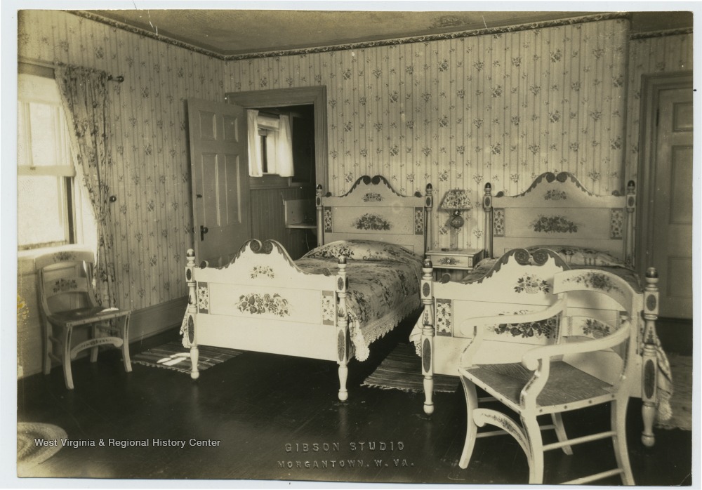 Ivory Bedroom In The Gallatin House At Friendship Hill Near Point