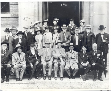 Group portrait of surviving members of the Confederate 'Immortal 600' during a reunion at Richmond, Virginia, in 1915.  The Immortal 600 were forty-two days under fire on Morris Island, South Carolina; sixty-five days on rotten corn meal, cats, and pickle rations at Hilton Head and Fort Pulaski; eighteen days on the prison ship, Crescent.