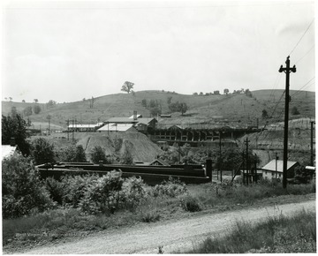 'Part of Hanna Coal Co. Prep. Plant. Shown is P.F., Tipple, Wash 7 X 0 inches, and  Crusher.'
