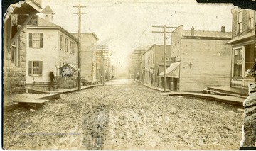 Buildings lined both sides of Heber Street in Beckley, West Virginia in 1910.