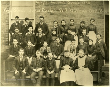 Group portrait of junior grade students and Assistant Principal, A. J. Wilkinson, at the Grafton Graded School.