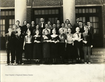 Martinsburg students (boys and girls) standing on stairs, Martinsburg, W. Va.