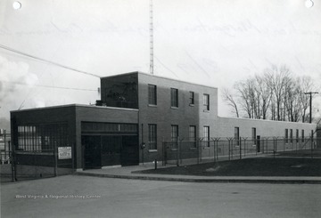 'United States Engineer Office. Corps of Engineers United States Army. Pittsburgh Pennsylvania. Morgantown Ordnance Works-Morgantown, West Virginia: Service Building-looking South. January 13, 1944. No. 21615.'