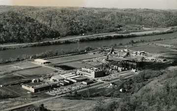 A view of the Mobay Chemical Company plant near New Martinsville and Moundsville.