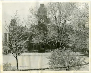 View of Woodburn Hall, West Virginia University on a snowy winter day.