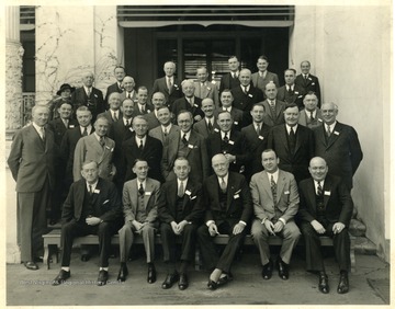 Hugh Ike Shott, 3rd from left, 2nd row. Charles McCamic, 4th from left, 5th row.
