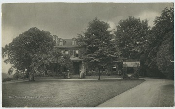 Exterior photo of Friendship Hill.