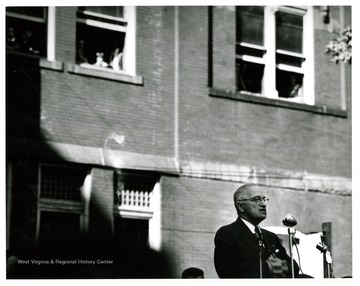 President Truman on Morgantown Courthouse Square.