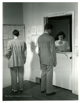 A student makes an appointment at University Job Placement Office.
