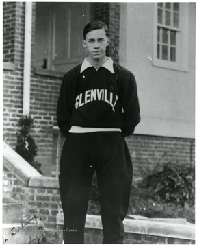 "Lindy," possibly Lindell who played on the 1930 basketball team.