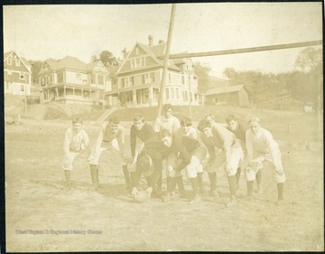 All persons in the photograph are unidentified. 