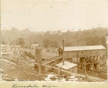 Located on the West Fork River, this mining town no longer exist. 