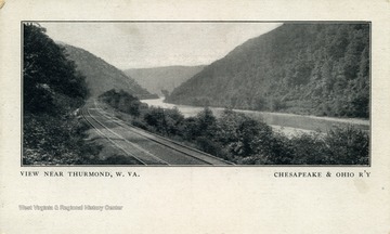 Chesapeake &amp; Ohio Railway along the river. (From postcard collection legacy system.)