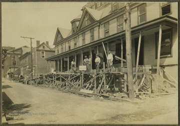 Photo of the construction site. 