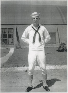 Honaker pictured in uniform.