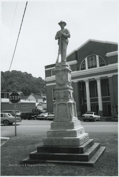 Ground view of the Confederate Monument located by the Courthouse Square.