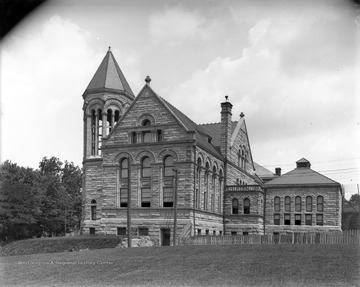 Side view of Stewart Hall when it was the WVU Library and Administration building