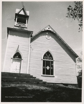 The church was organized as a part of the Simpson Creek Church in the Bailey Settlement in a circuit of churches in 1837.  A log meeting house was built in 1940.  The present building was built in 1903. The name of the church changed to Bailey Memorial in 1939.  