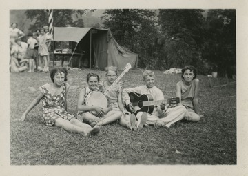 "These Mingo folks really can play and sing."  Campers likely belong to the Mingo Tribe.