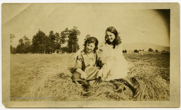 Carrie Harper Harman (on right) and sister Betty Brody Teter (on left).