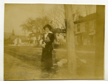 An unidentified woman at Mt. Carbon, WV.