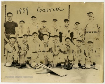The members of the 1959 "Gornter" baseball team.