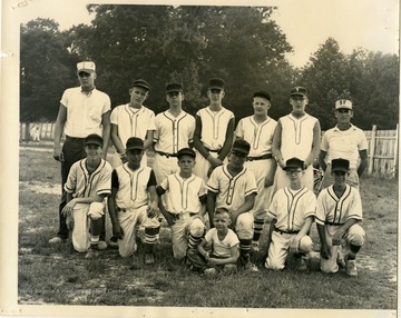 A photo of Sterling Facuet with his Little League baseball team.