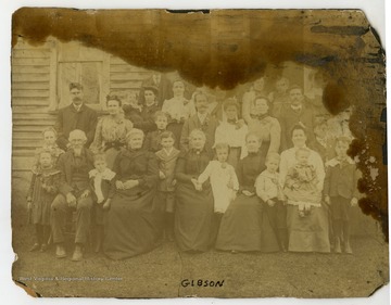 Identified persons include: Third Row- Mamie; Second Row- Mathais Forman, Georgia ; First Row- Mathias Forman, Abigail, Alcinda Forman, Laura